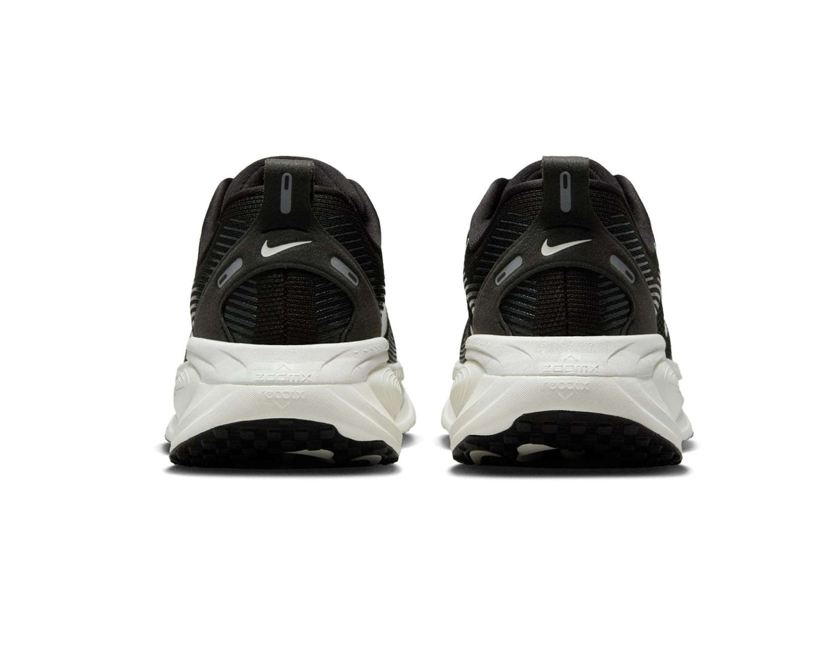Scarpe da corsa da donna Nike Vomero 18