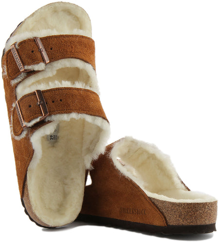 Sandales Birkenstock Arizona | daim doublé de peau lainée vison pour femmes