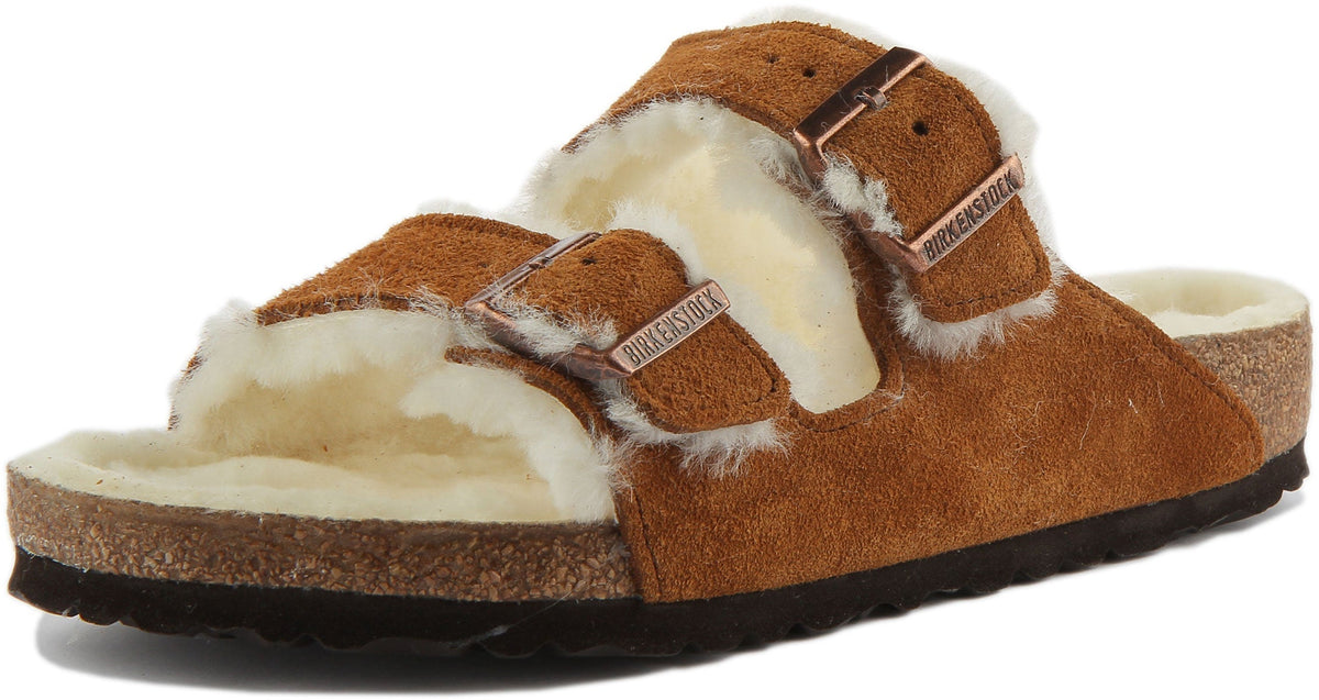 Sandales Birkenstock Arizona | daim doublé de peau lainée vison pour femmes